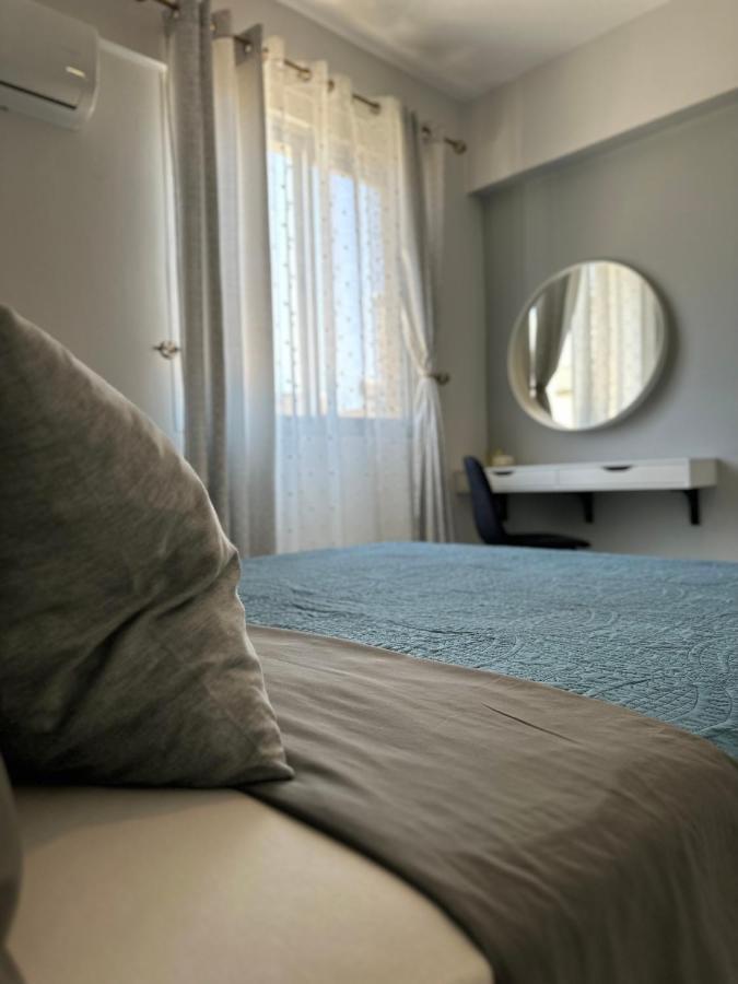 Sea View Apartment Near The Beach Пафос Екстериор снимка